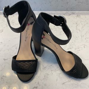 Penny loves Kenny 8.5 chunky heel